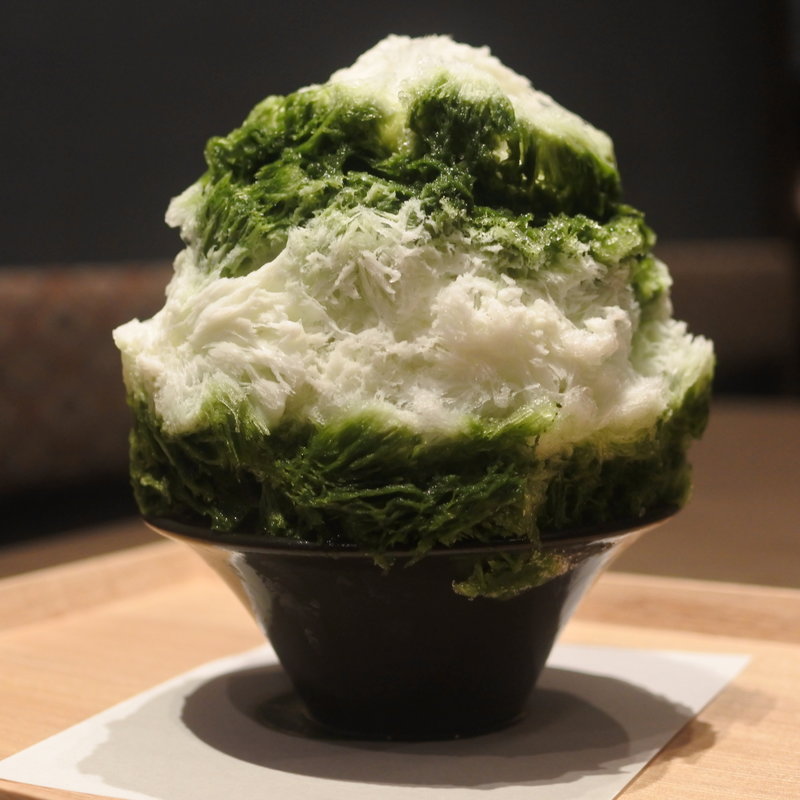 利休抹茶かき氷　抹茶ミルク金時(茶寮 つぼ市製茶本舗 なんば店)