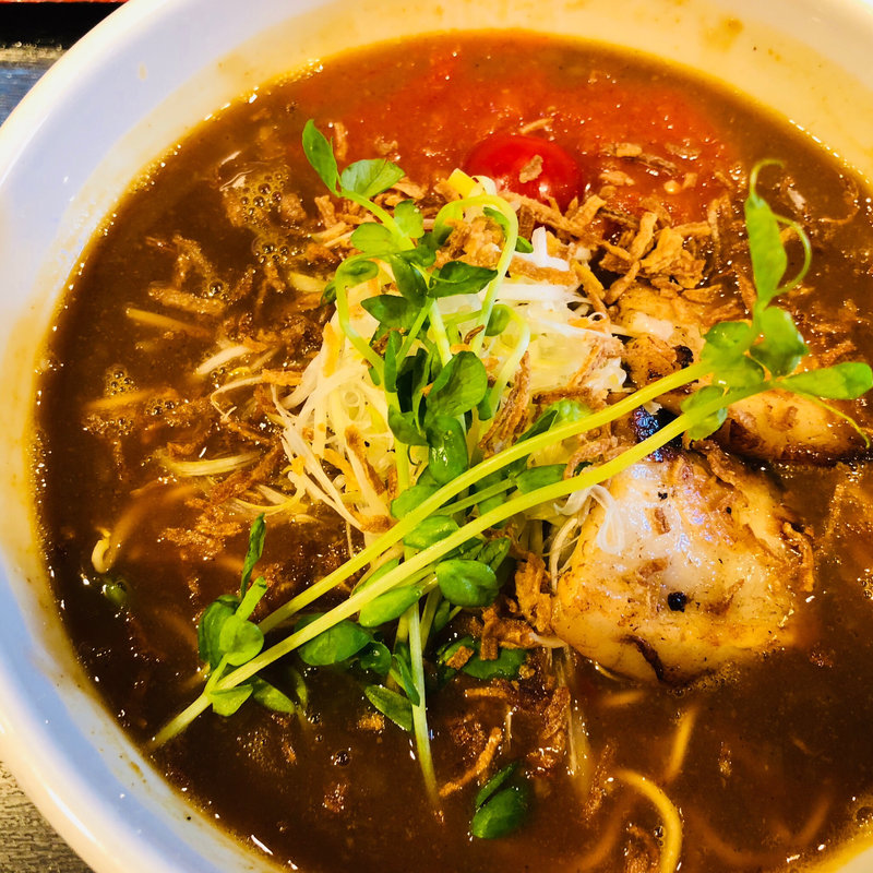 トマトカレーらぁめん(神戸たろう)