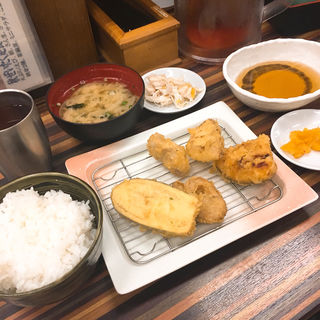 肉天ぷら定食(まん福 レインボー通り店 )