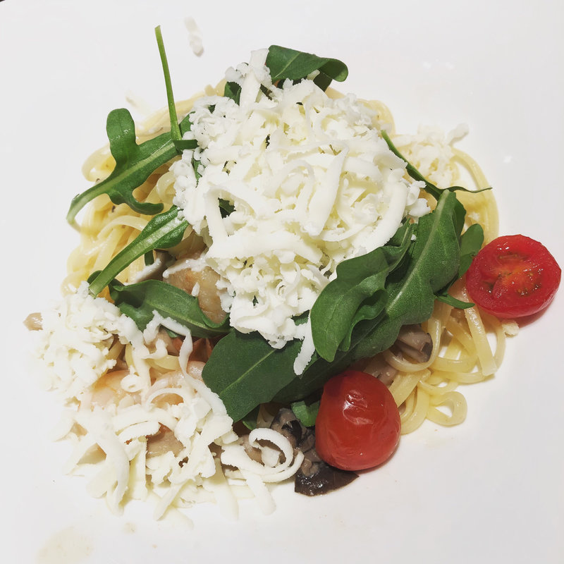 秋の味覚　モッツァレラチーズときのこのパスタ(CHEESE KITCHEN RACLER 渋谷)