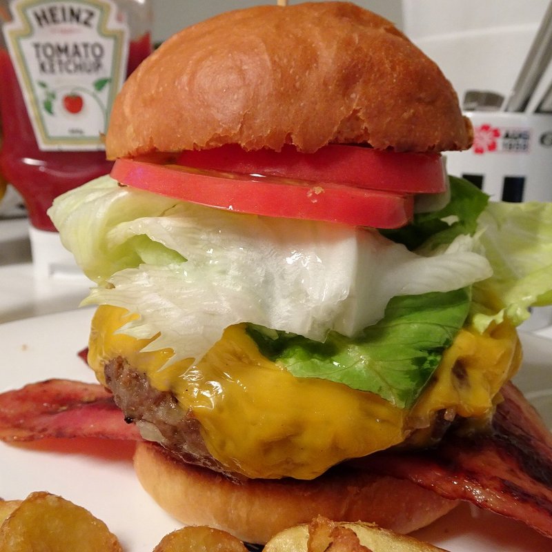 モアニバーガー(moani)