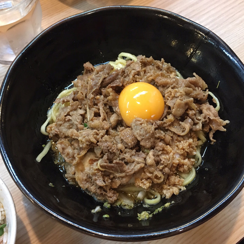 牛トロ玉まぜそば(鶏谷 （トリタニ）)