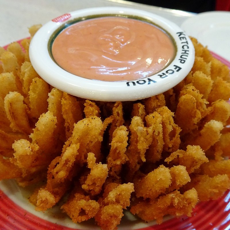 ブルーミンオニオンブロッサム(イーワイズ （【旧店名】ハンバーガーランド）)