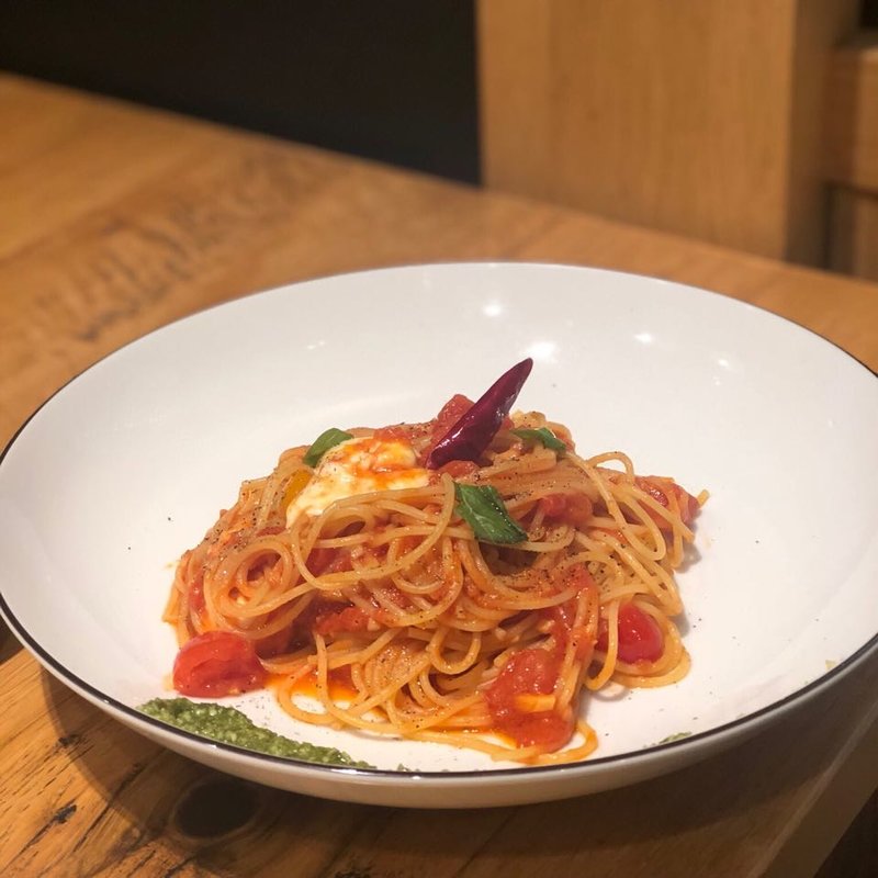 フレッシュトマトとモッツァレラチーズパスタ(ハタケノパスタ イオンモール京都桂川店 )