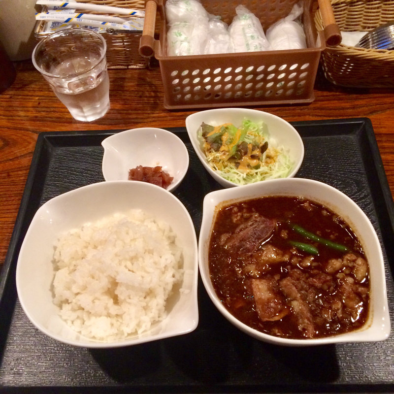 牛すじスープカレー(エブラック)
