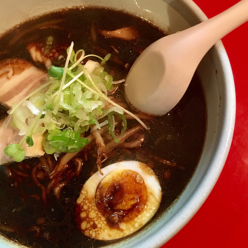 北のブラックしょうゆ(櫻井ラーメン 中央店)
