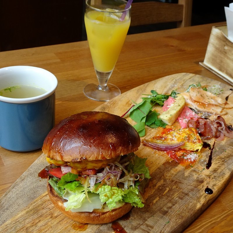 国産バーガー＋厚切りベーコン＋チェダーチーズ(kuni41)