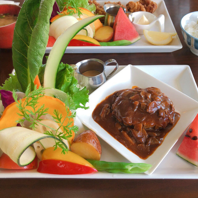 デミソースハンバーグ(naka 蔵 （ナカクラ）)