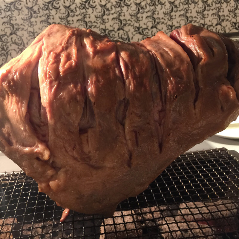 羊の後脚の丸焼き(中国料理 喜羊門 )