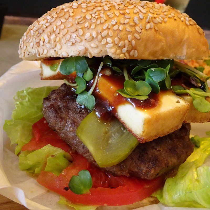 厚揚げ豆腐の田楽ソテーバーガー和風ポン酢仕立て(BURGER PRODUCTS 関目店)