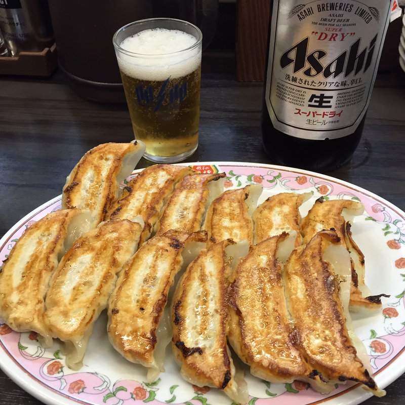 餃子2人前、瓶ビール(餃子の王将1号店)