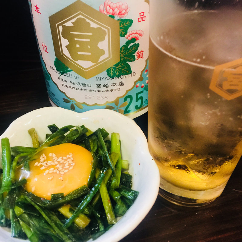 ニラキムチ(もつ焼 煮込み ヤリキ 上野総本店)