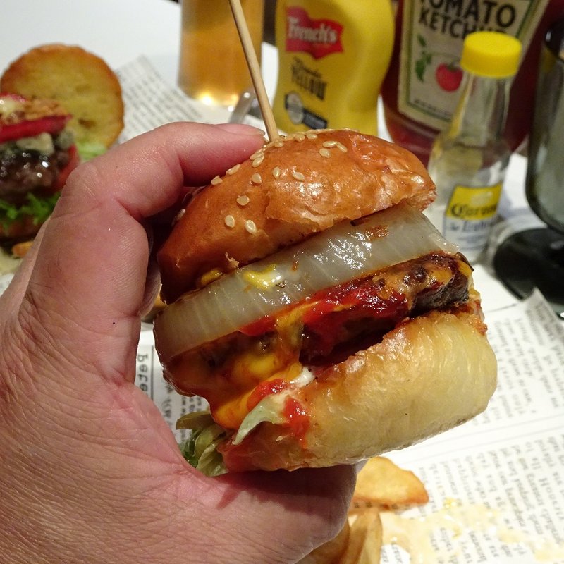 ジョーカーズバーガー（スライダー）(＆JOKER/Neo 鉄板dining)