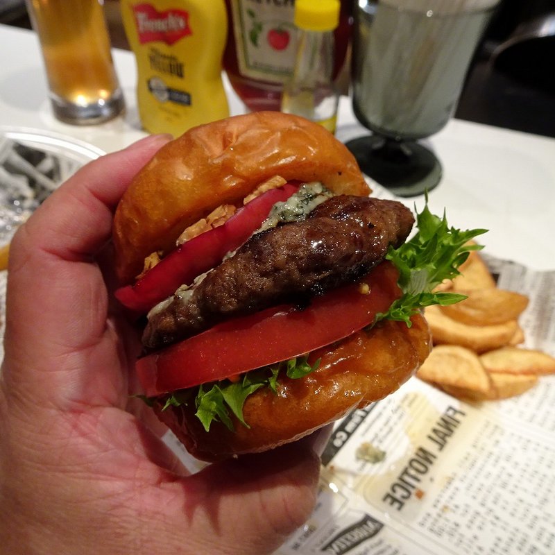 ジョーカーズブルーチーズバーガー（スライダー）(＆JOKER/Neo 鉄板dining)