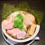 秋刀魚魚介豚骨(麺奏 弥栄 （iyasaka）)