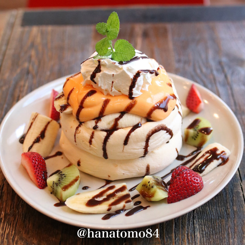 ミックスフルーツパンケーキ(プランピーパンケーキス （plumpy pancakes）)