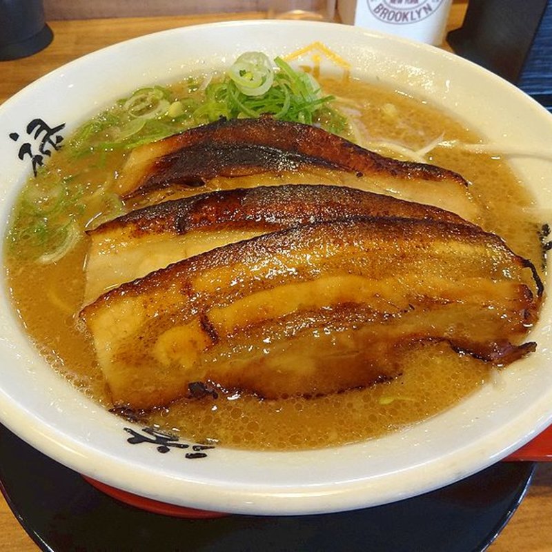 ラーメン（赤）(らーめん 斗道禄 （とどろく）大蔵谷店)