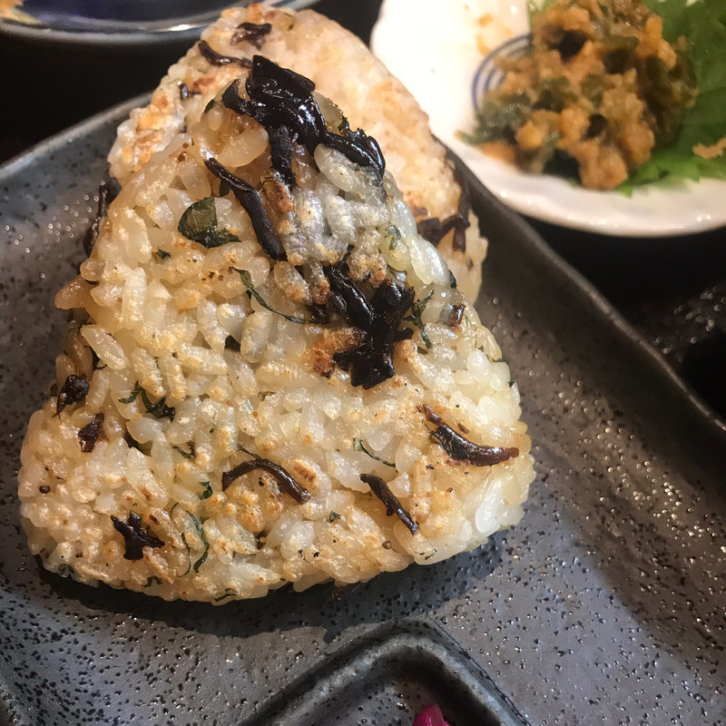 焼きおにぎり(大阪串かつ半妻)