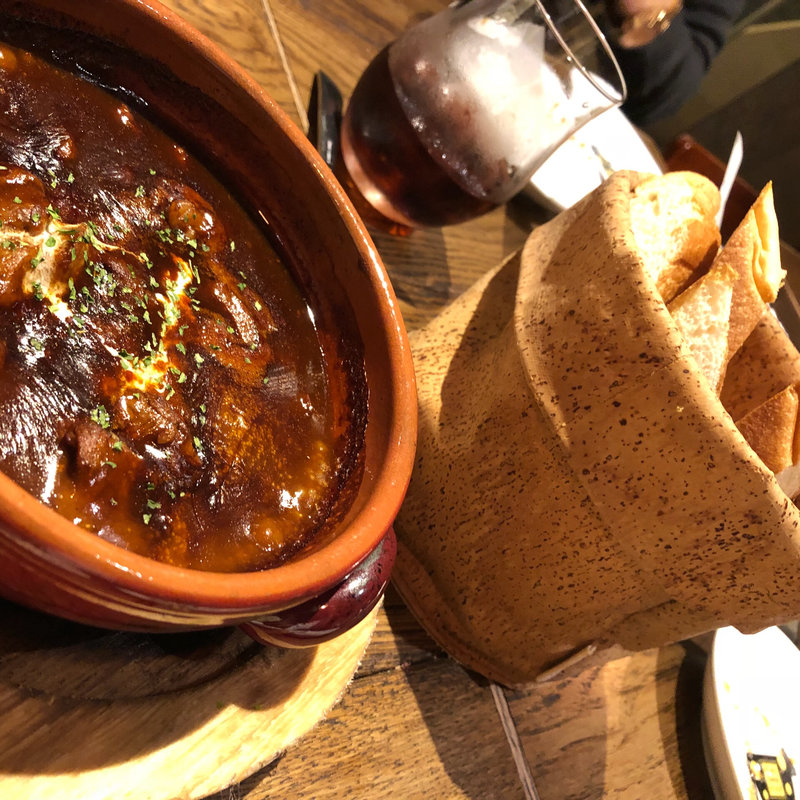 ゴロゴロお肉のビーフシチュー＋あやひかりのバケット(TOYOTA CHEESE STAND)