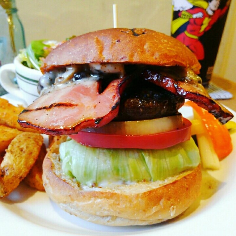ランバージャックバーガー(Sunchago Burgers)