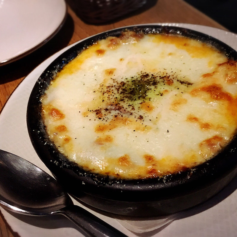 モッツァレラチーズとミートソースのラザニア(オービカ モッツァレラバー 東京ミッドタウン店)