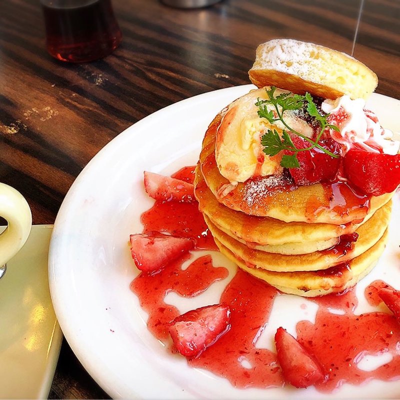 いちごのパンケーキ(ベーカリーパーラペリカン)