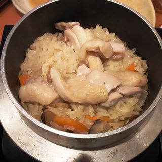 鶏釜飯(三代目 鳥メロ 元住吉西口店)