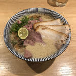 ラム煮干中華そば 全部のせ(自家製麺 MENSHO TOKYO)
