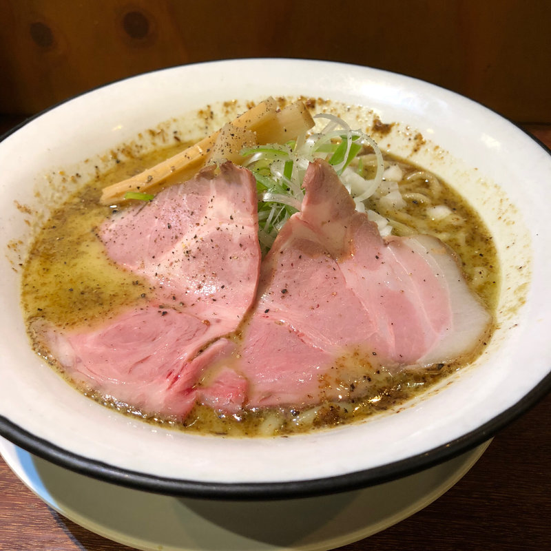 濃厚鶏白湯ラーメン(麺屋ほぃ )