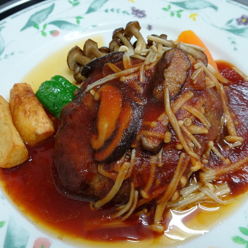 ハンバーグ(しゃぶしゃぶ やすだ)