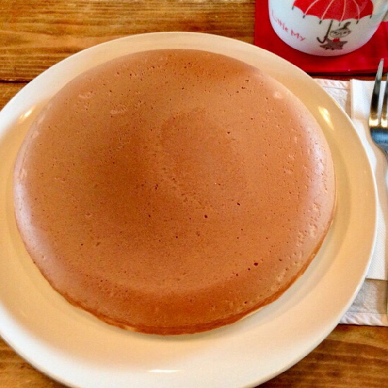 大きな大きな手作りパンケーキ(絵本カフェ holo holo （ホロホロ）)