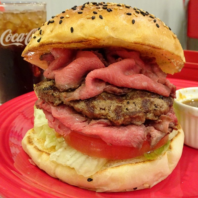 特選和牛のダブルローストビーフバーガー(イーワイズ （【旧店名】ハンバーガーランド）)