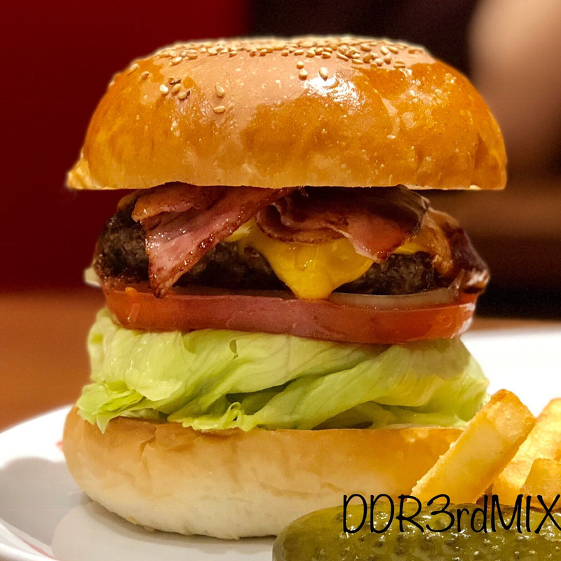 ベーコンチーズバーガー(ブラザーズ 日本橋店)