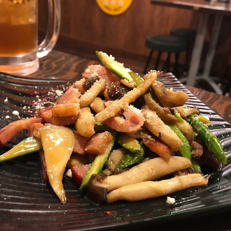 アスパラとベーコンの秘伝だれバター(東京MEAT酒場 御苑駅前店 （トウキョウミートサカバ）)