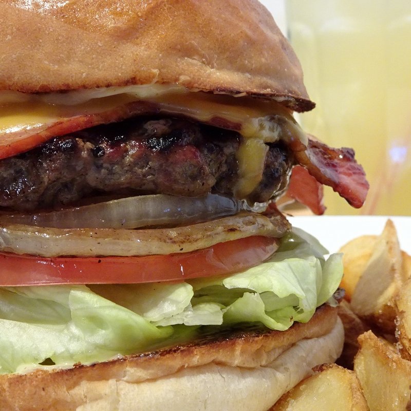 ベーコンチーズバーガー(HELLO NEW DAY Hamburger)