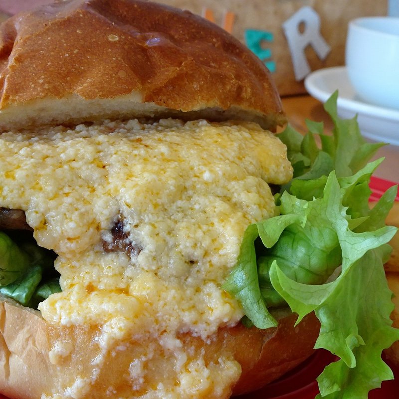 たっぷりチ～ズバーガー(SEAGULL DINER)