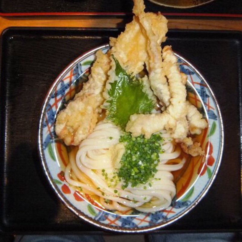 イカとちくわ天ぶっかけうどん(麺むすび )