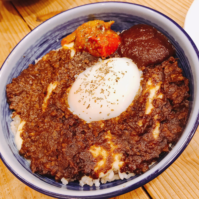 チーズカレー(もうやんカレー 新宿東口店)