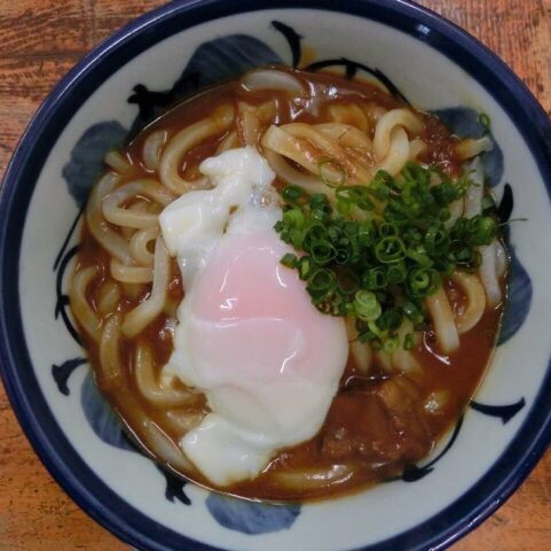 温泉卵カレーうどん(とらや )