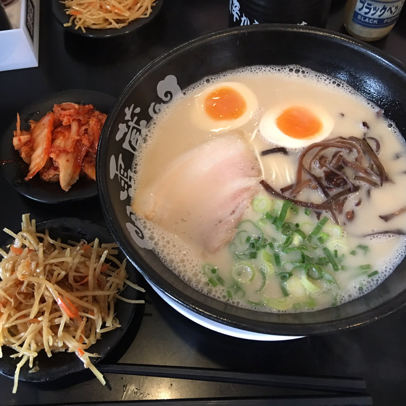 玉ちゃんらーめん(らーめん 雷蔵 新宮店 （ライゾウ）)