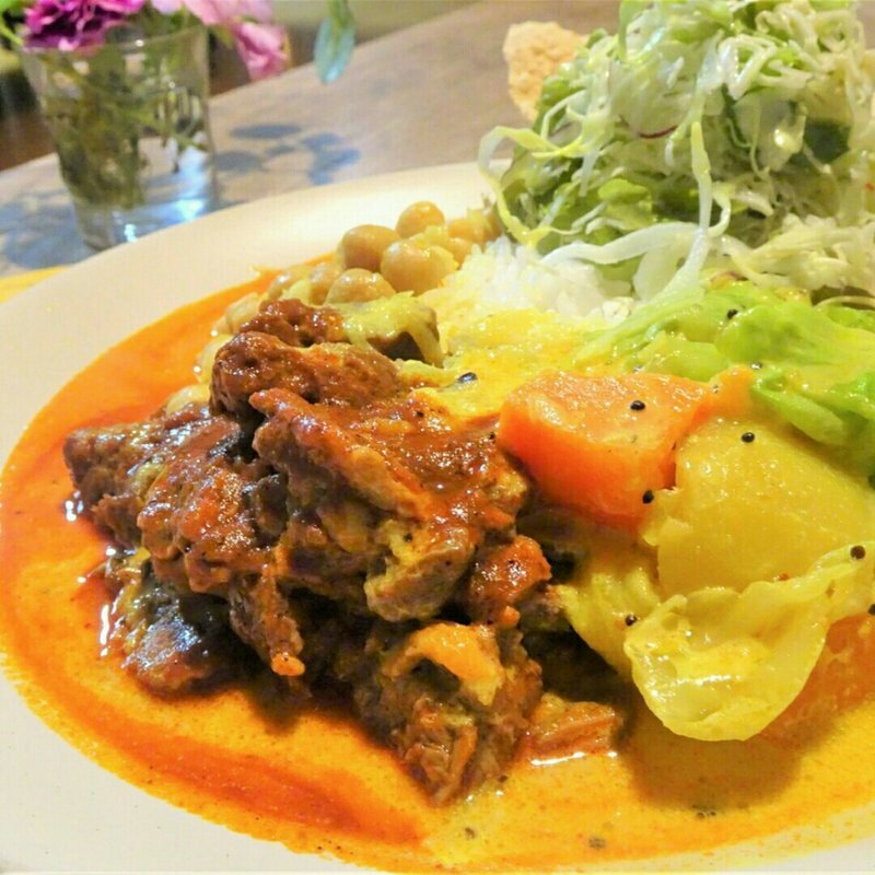 カレー3種盛り(ポーク、豆、野菜ミックスカレー)(スサンタ・キッチン)