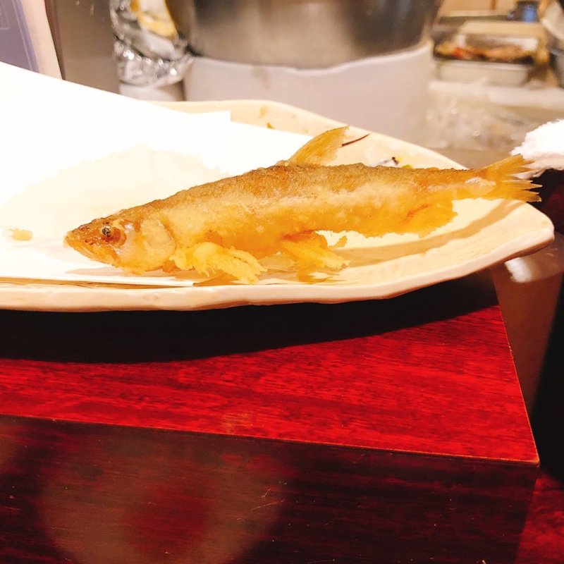 ししゃもの天ぷら(天ぷら新宿つな八 総本店)