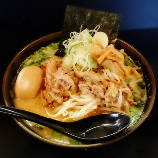 みそホルモン麺(つるおか家 本店 )