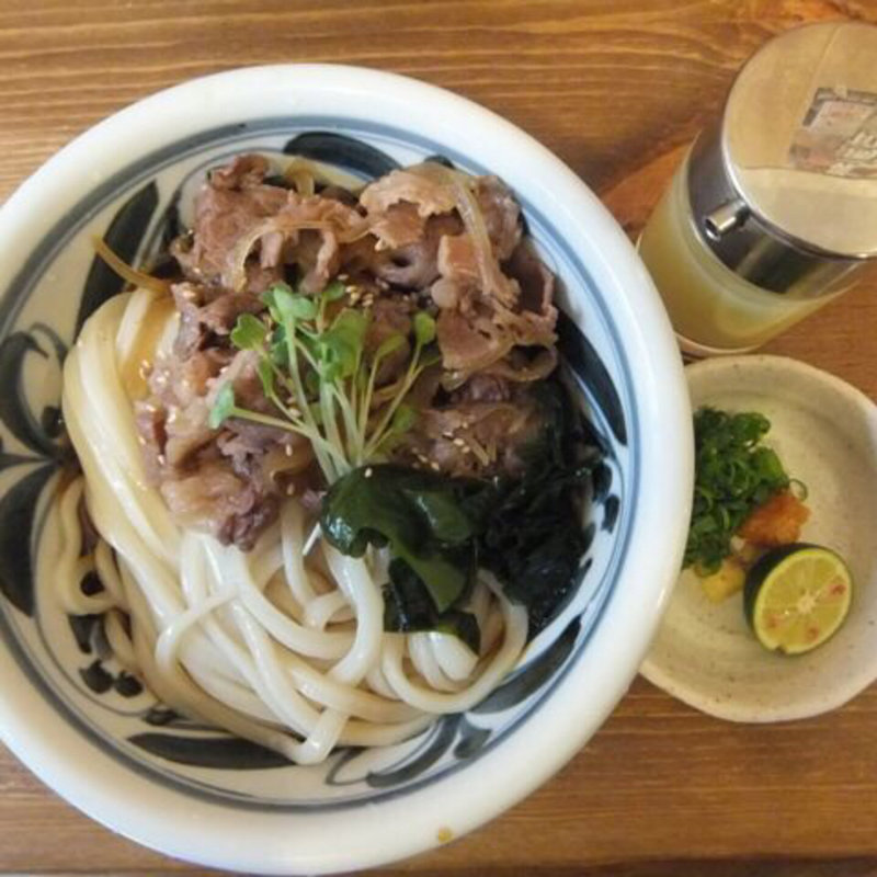 肉ぶっかけうどん(しんぺいうどん )