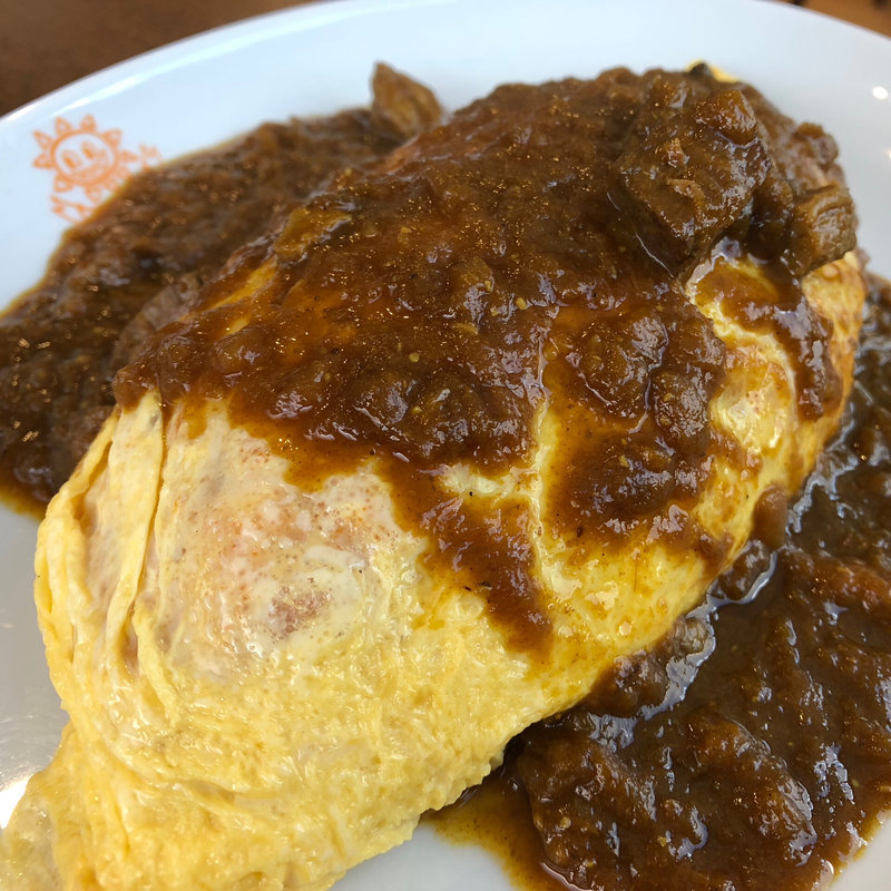 カレーオムライス(洋食の太陽)