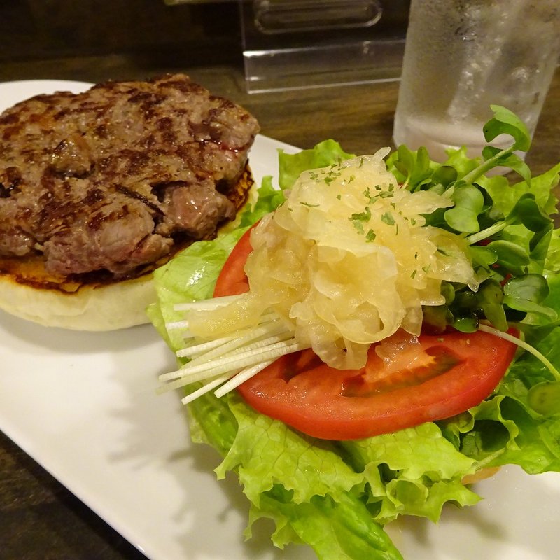 大人のための神戸牛100％バーガー(Kokopelli)