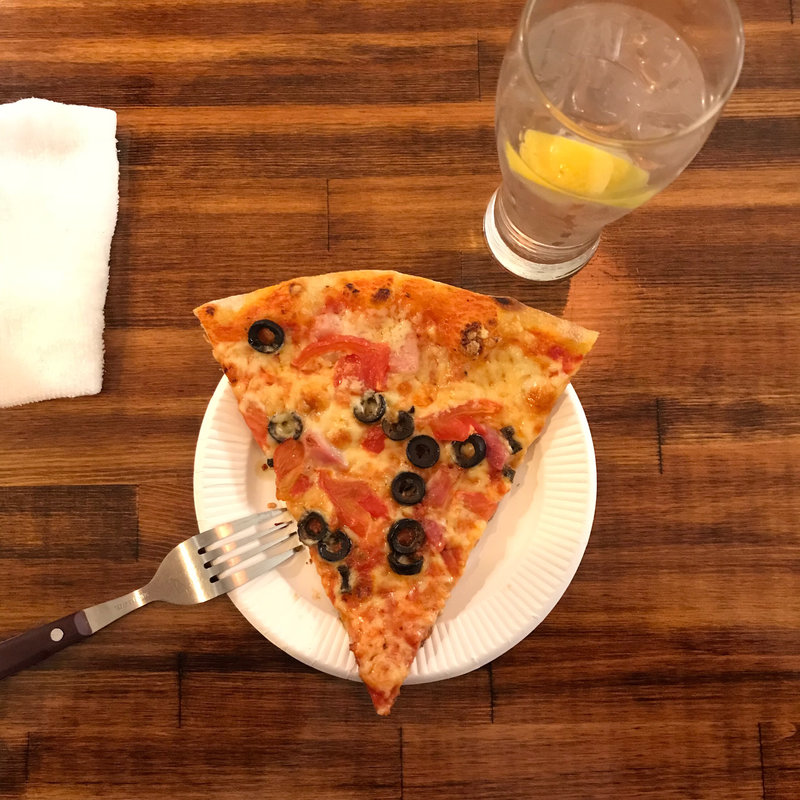 オリーブ&ベーコン(yama pizza)