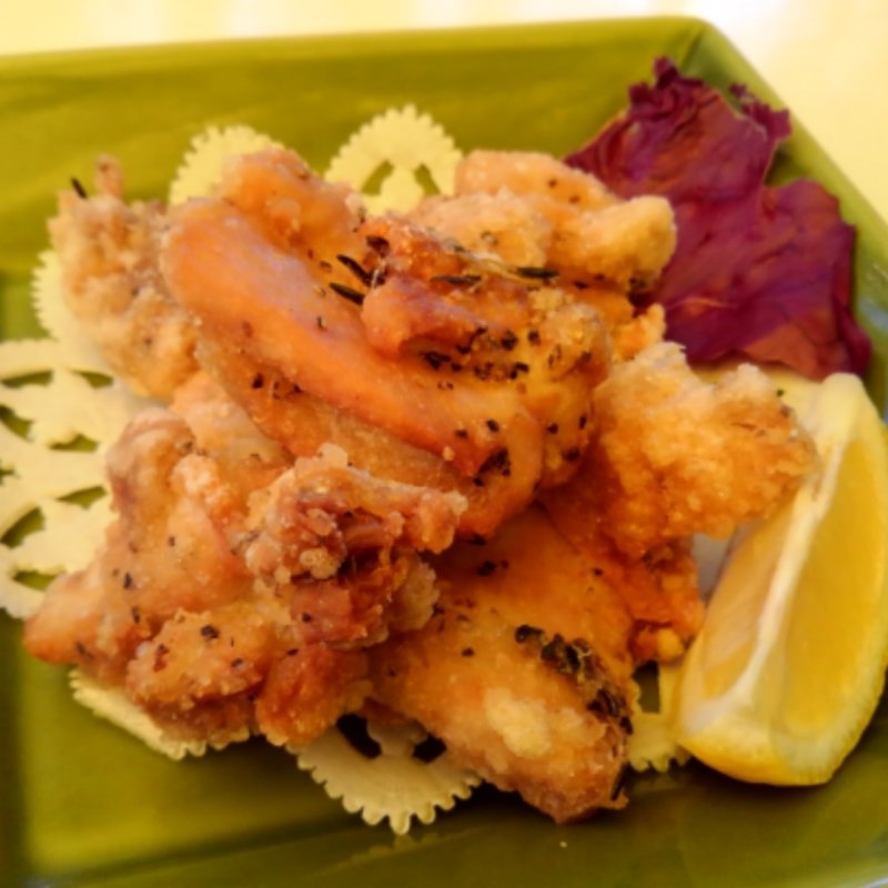 ハーブチキンの唐揚げ(ホワイトテラス （White Terrace）)