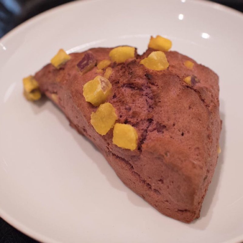 アメリカンスコーン スイートポテト(スターバックスコーヒー ピオレ姫路4階店)