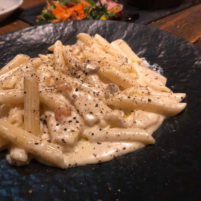 ゴルゴンゾーラとチーズのペンネ(ズイジ（zuiji）)